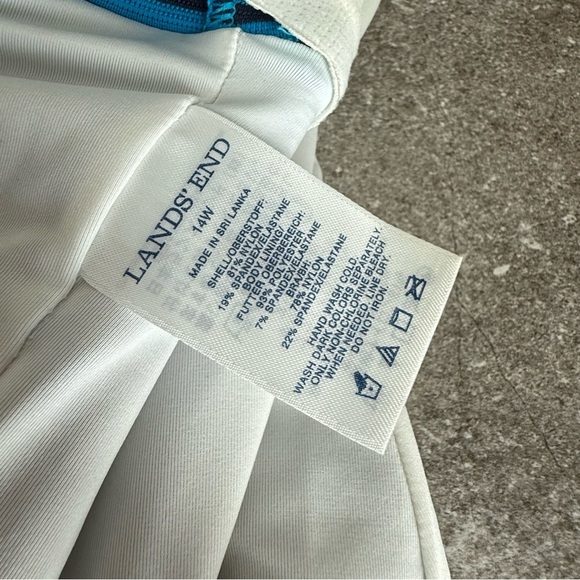 Lands’ End One Piece Swimsuit Underwire Built-In Bra Textured NWOT Women’s 14W - Picture 6 of 6